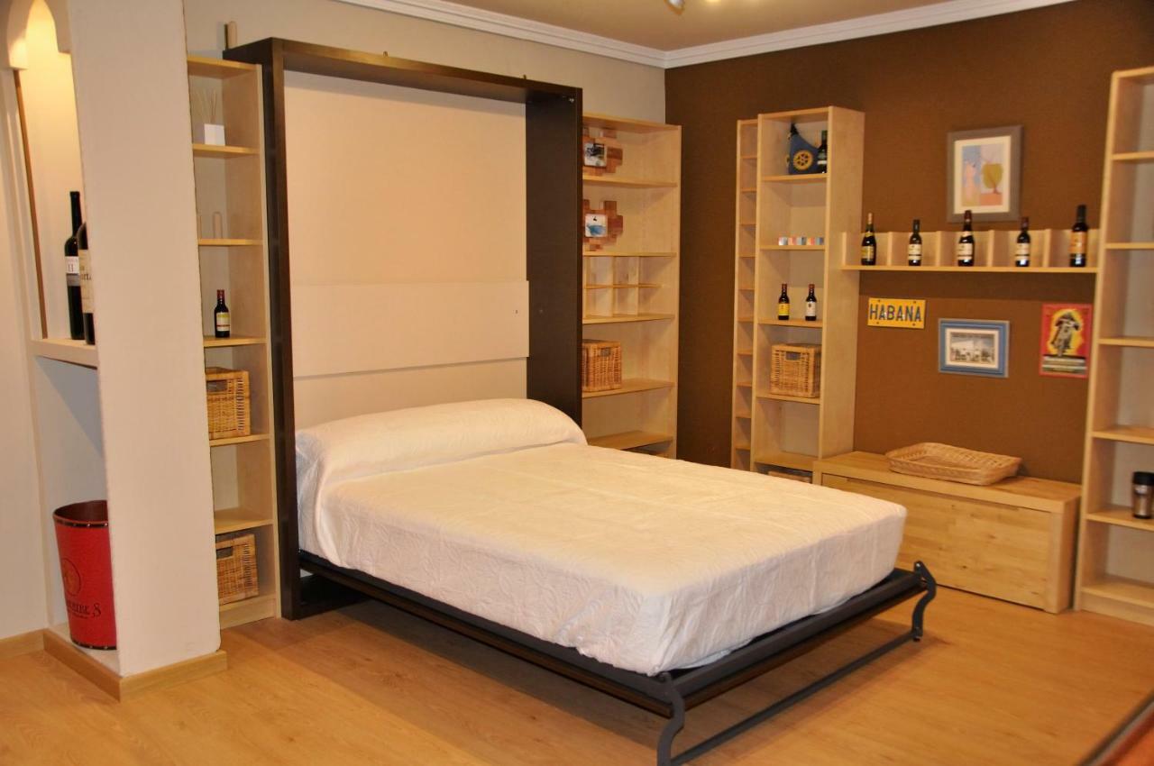 Laurel 12 Apartment โลโกรโญ ภายนอก รูปภาพ